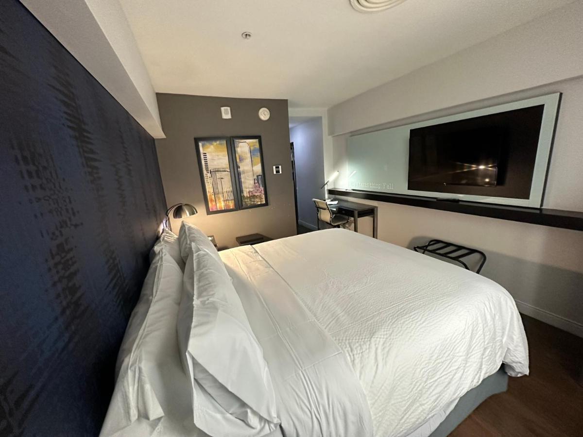 Holiday Inn Express - Dallas Downtown By Ihg Bagian luar foto