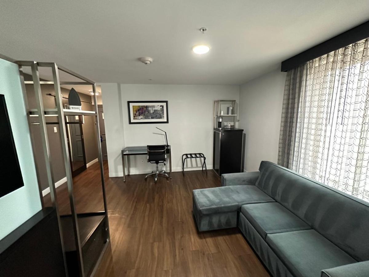 Holiday Inn Express - Dallas Downtown By Ihg Bagian luar foto