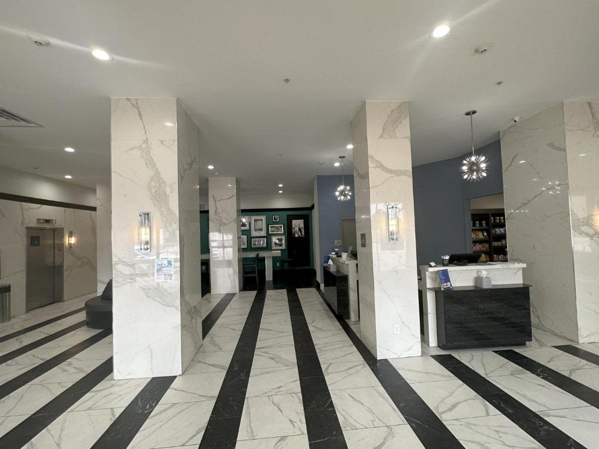 Holiday Inn Express - Dallas Downtown By Ihg Bagian luar foto