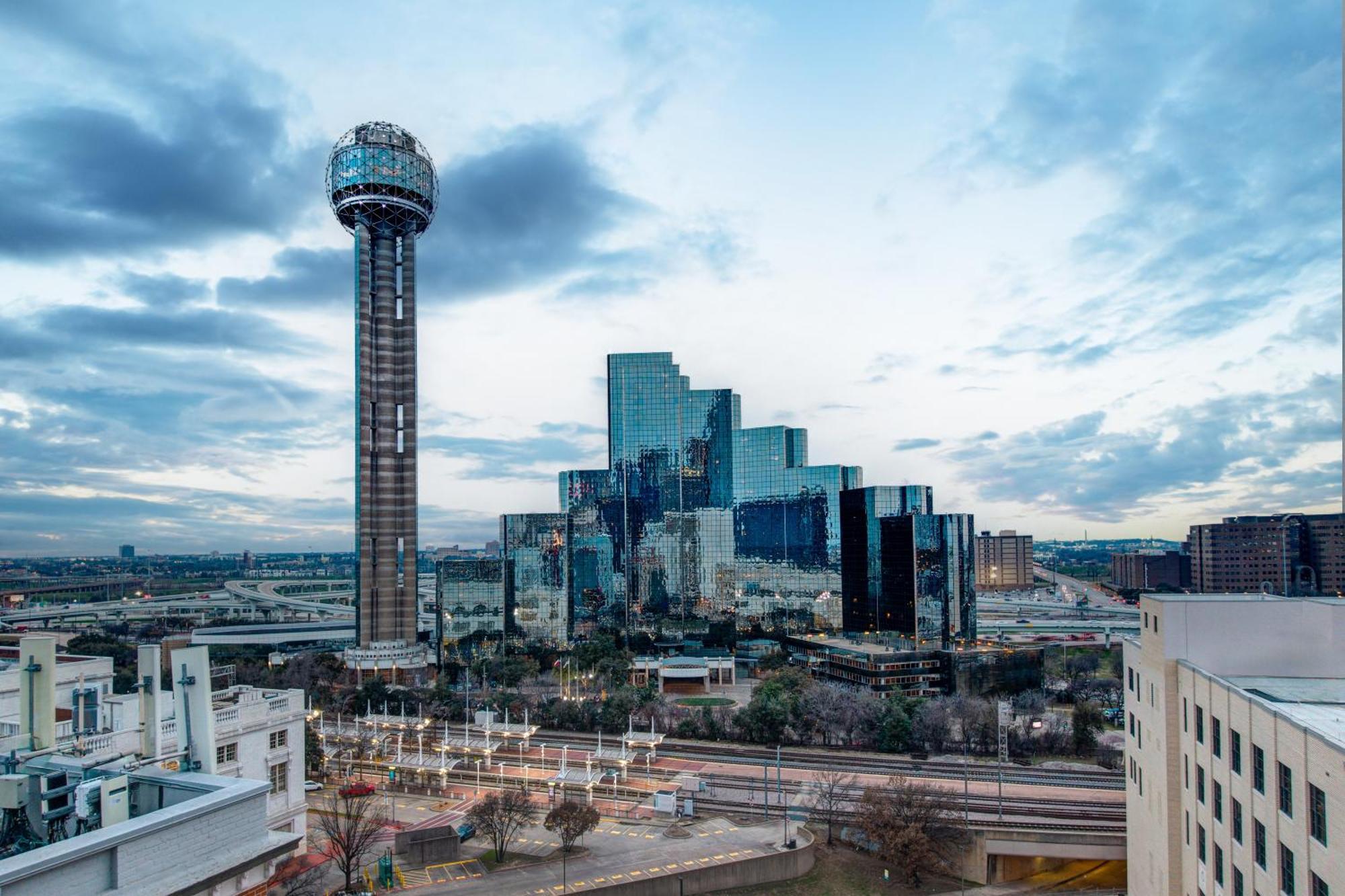 Holiday Inn Express - Dallas Downtown By Ihg Bagian luar foto