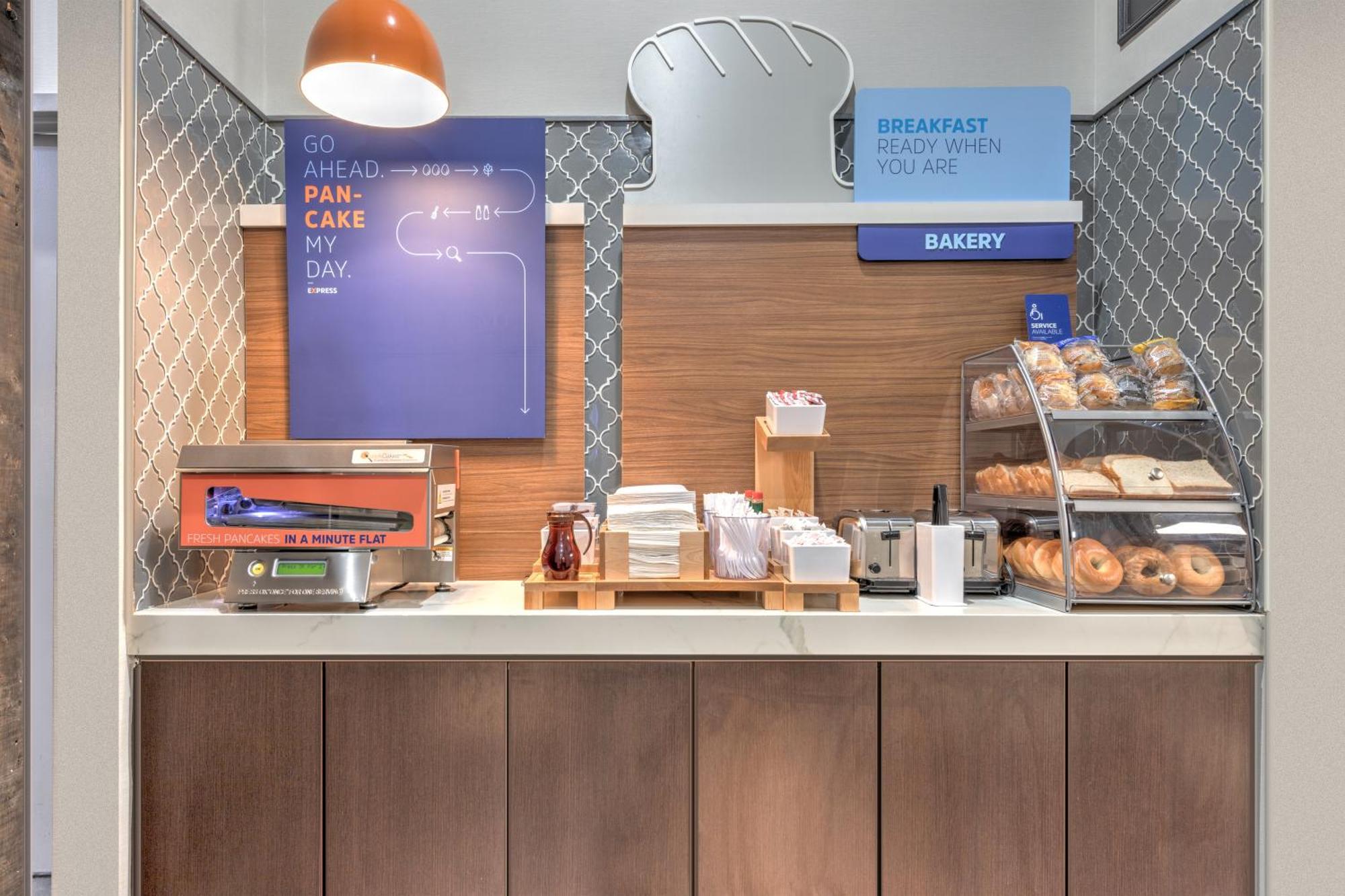 Holiday Inn Express - Dallas Downtown By Ihg Bagian luar foto
