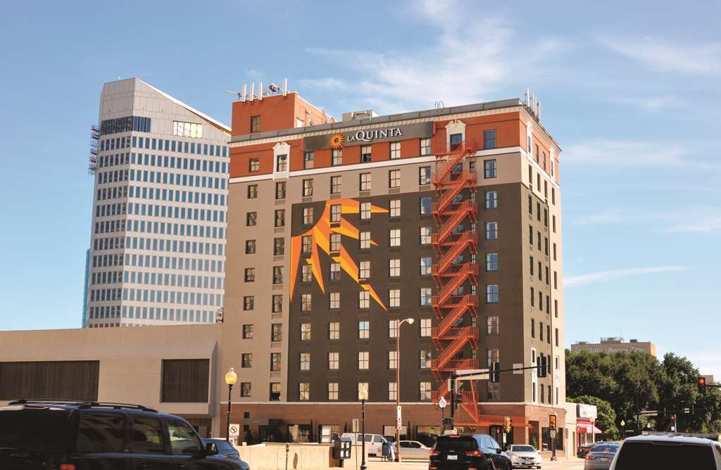 Holiday Inn Express - Dallas Downtown, An Ihg Hotel Bagian luar foto